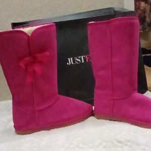 Hot pink fur lined boots